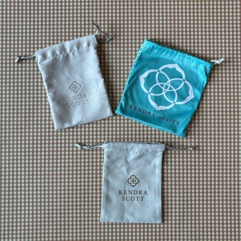 Kendra Scott bundle of 3 jewelry pouch dust‎ bags